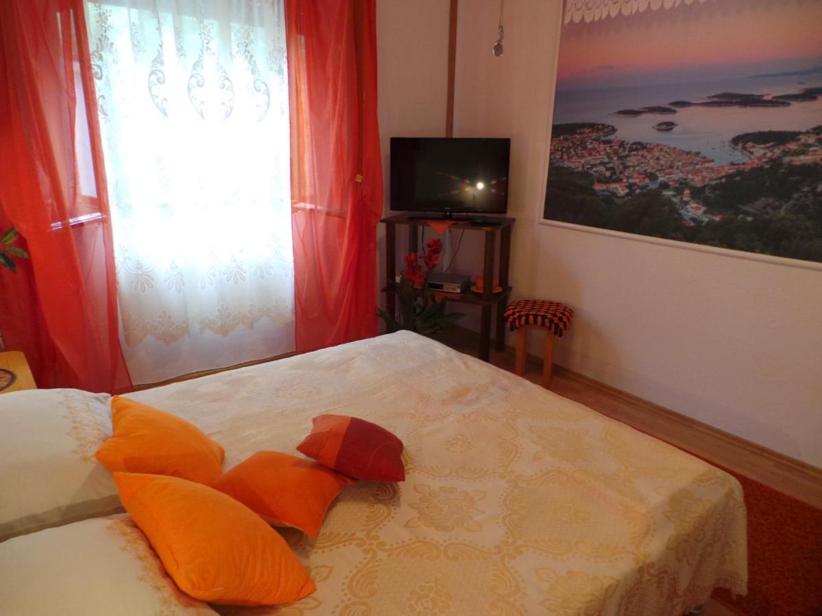 2 L Appartement Jablanac Buitenkant foto