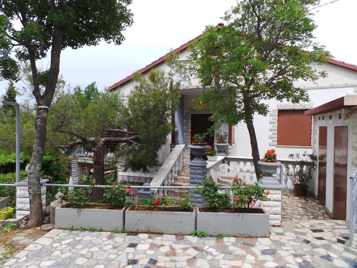 2 L Appartement Jablanac Buitenkant foto